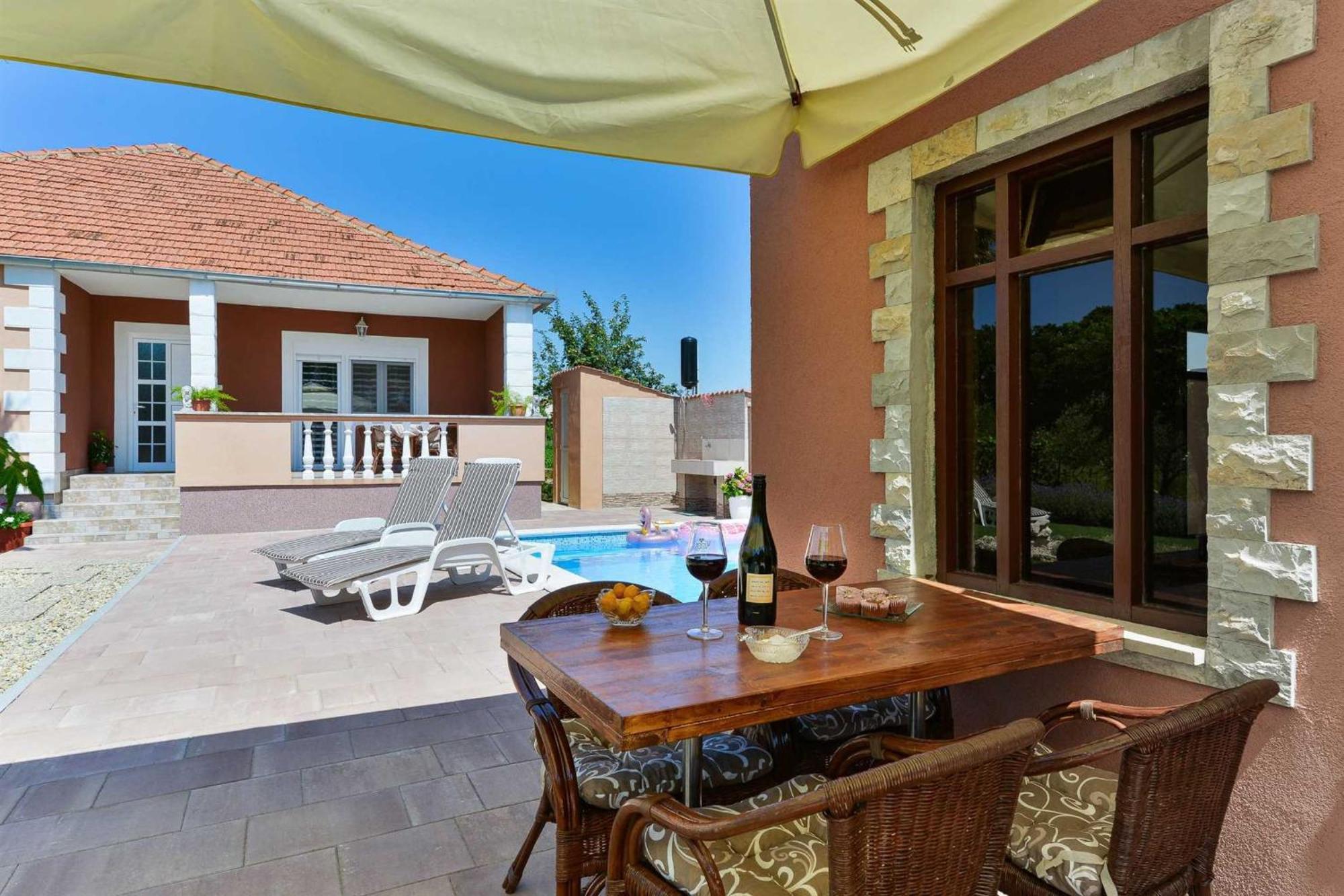 Holiday House Meri, 5+2, Benkovac Exterior photo